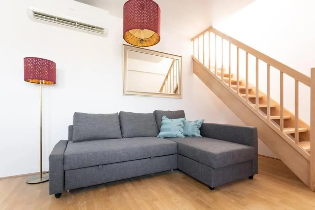 Penthouse bei Schönbrunn mit Dachterasse! N44
