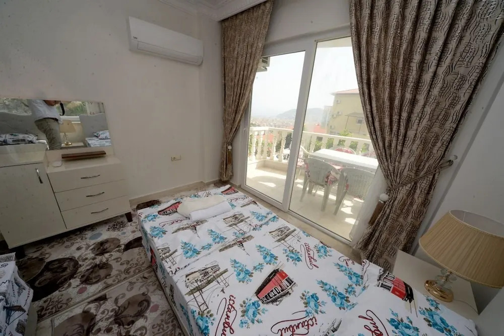 Emre Residence