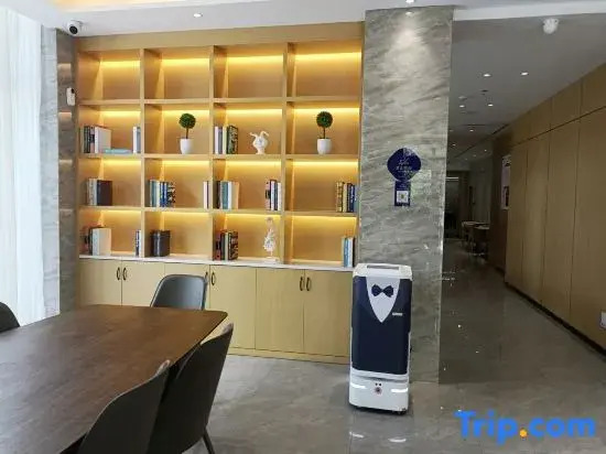 Super 8 Collection Hotel (Longnan Tanchang Guan'egou Branch)