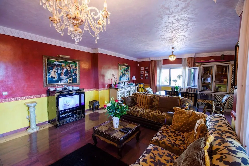 Majestic Villa by the Beach Heated Private Pool & Jacuzzi