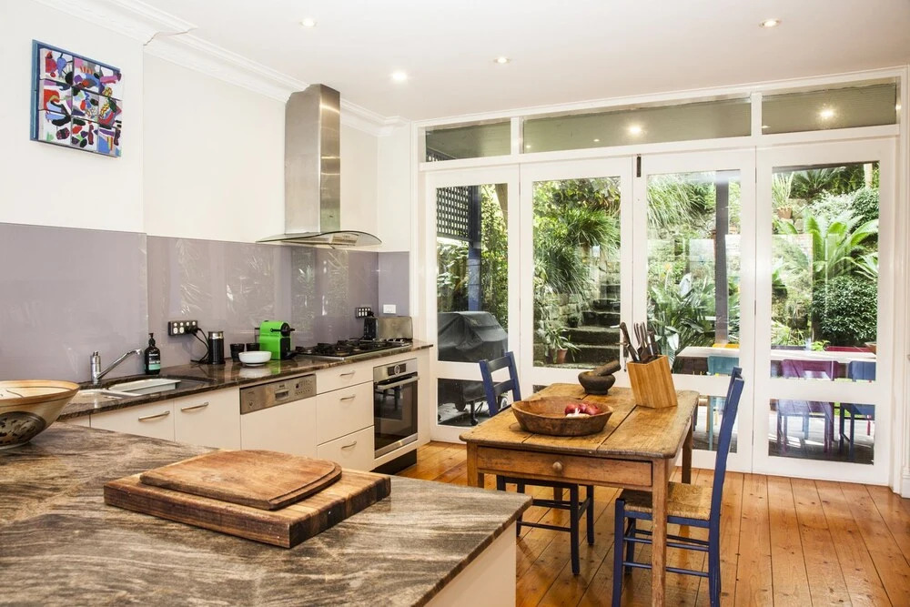 Bronte Bayview Street (H)