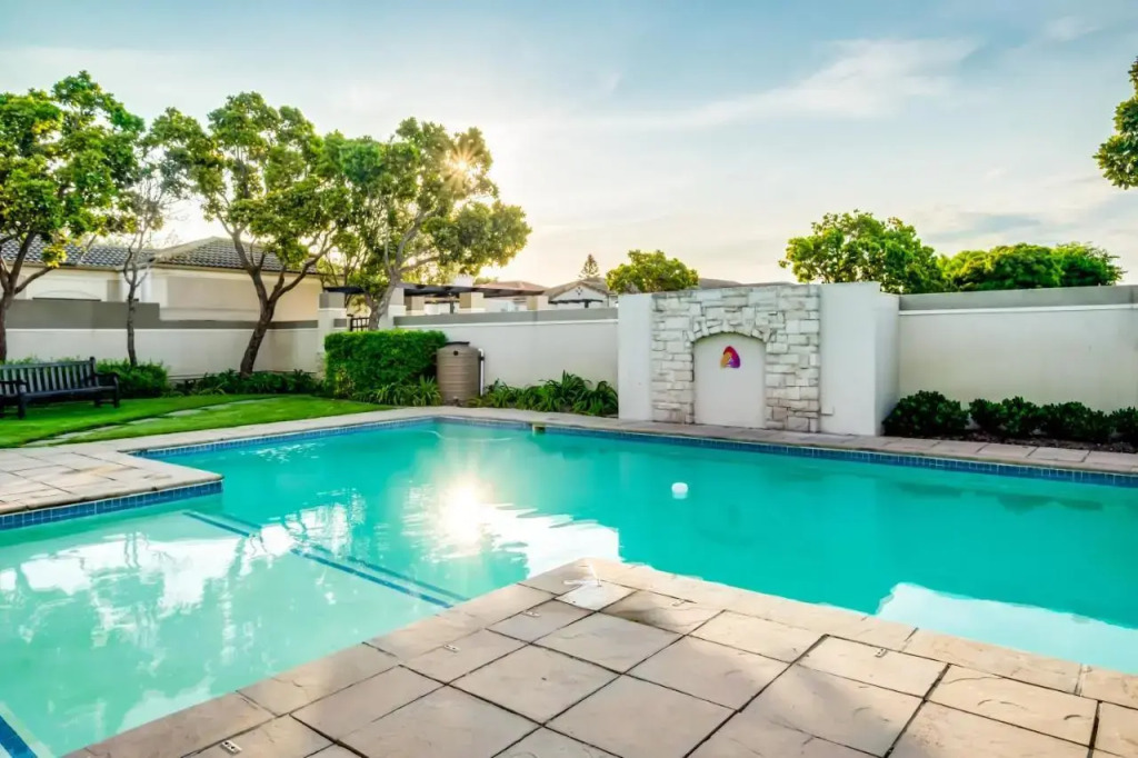 Belina - Bougain Villas Premier
