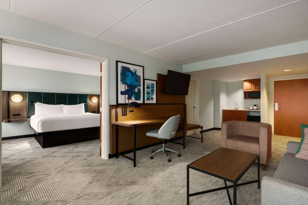 Wingate by Wyndham Green Bay