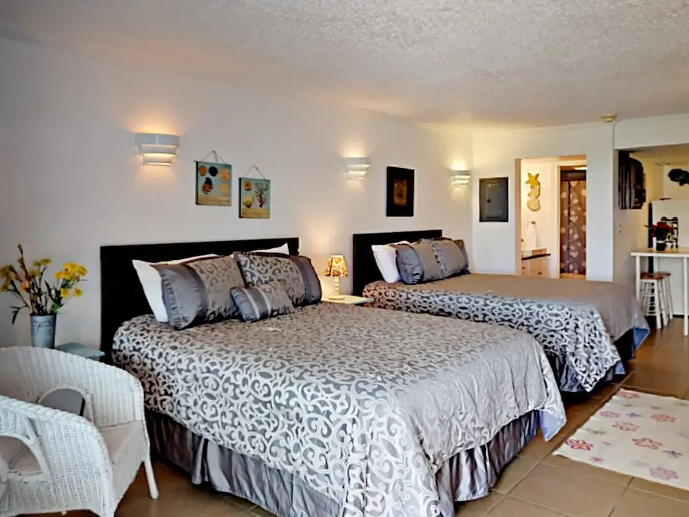 125 Sea Breeze Studio Bedroom 1 Bathroom Condo
