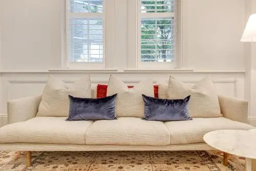 Sydney history, with modern design and location