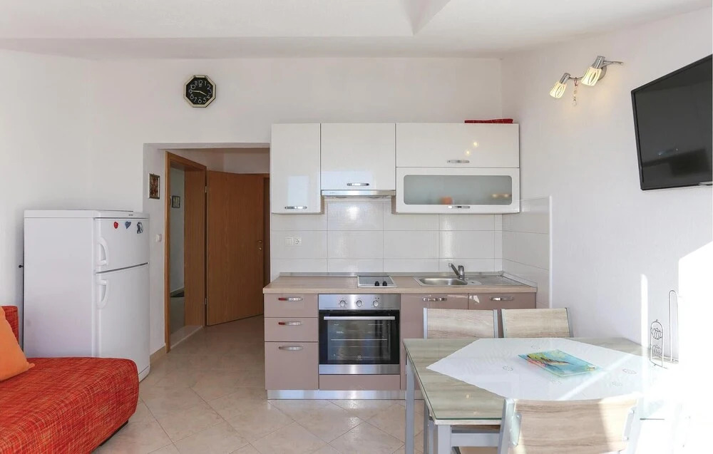 Stunning Home in Marusici With Wifi and 1 Bedrooms