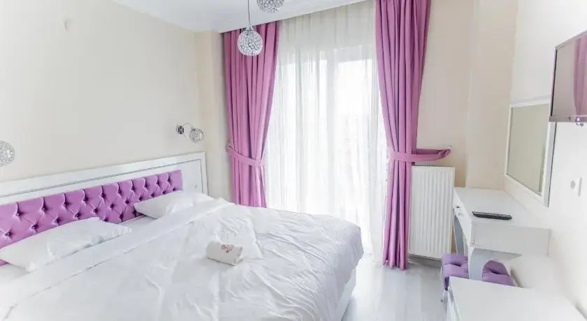 Rosso Hotel