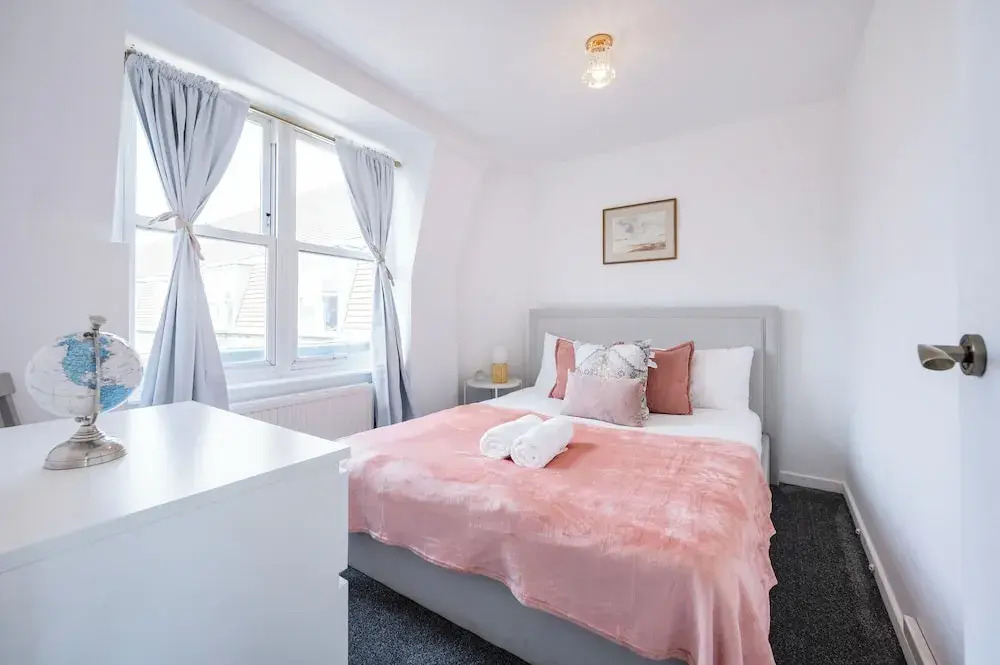 Spacious London stay -3 Bedroom property