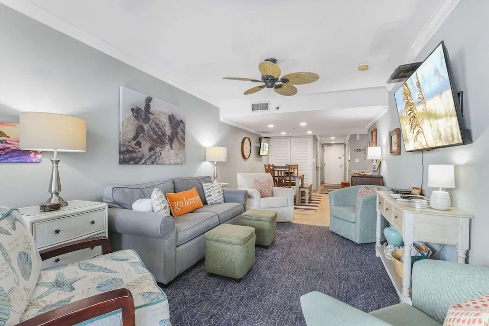 Phoenix I 1112-11th Floor Splash pad Beachfront 2 Bedrooms 2 Baths