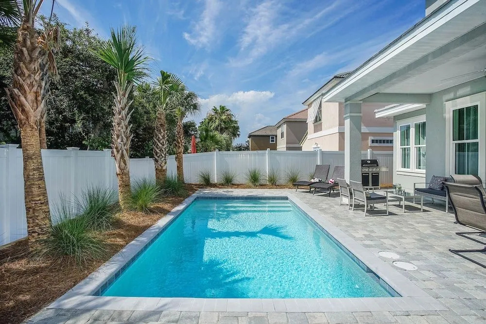Beach Living - 1674084