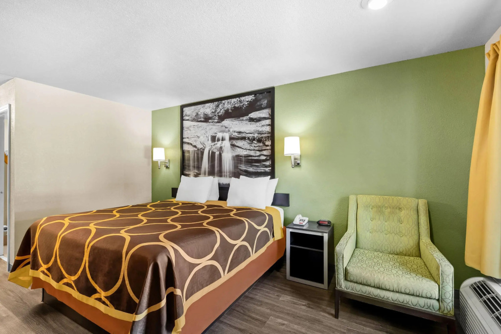 Super 8 by Wyndham Acworth/Atlanta Area