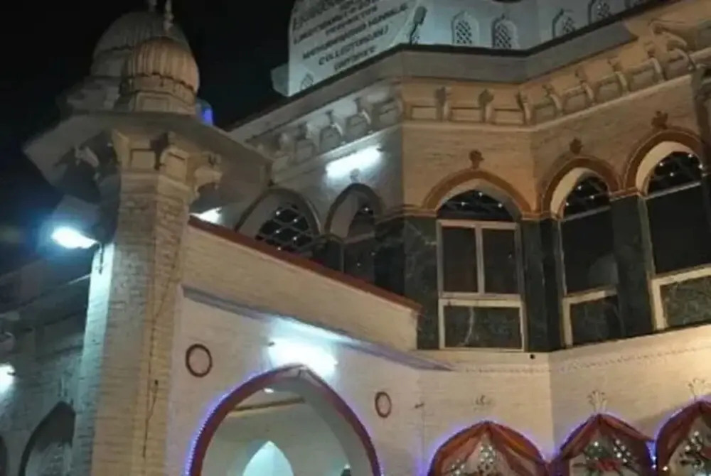 Goroomgo The Central Guest House Kanpur