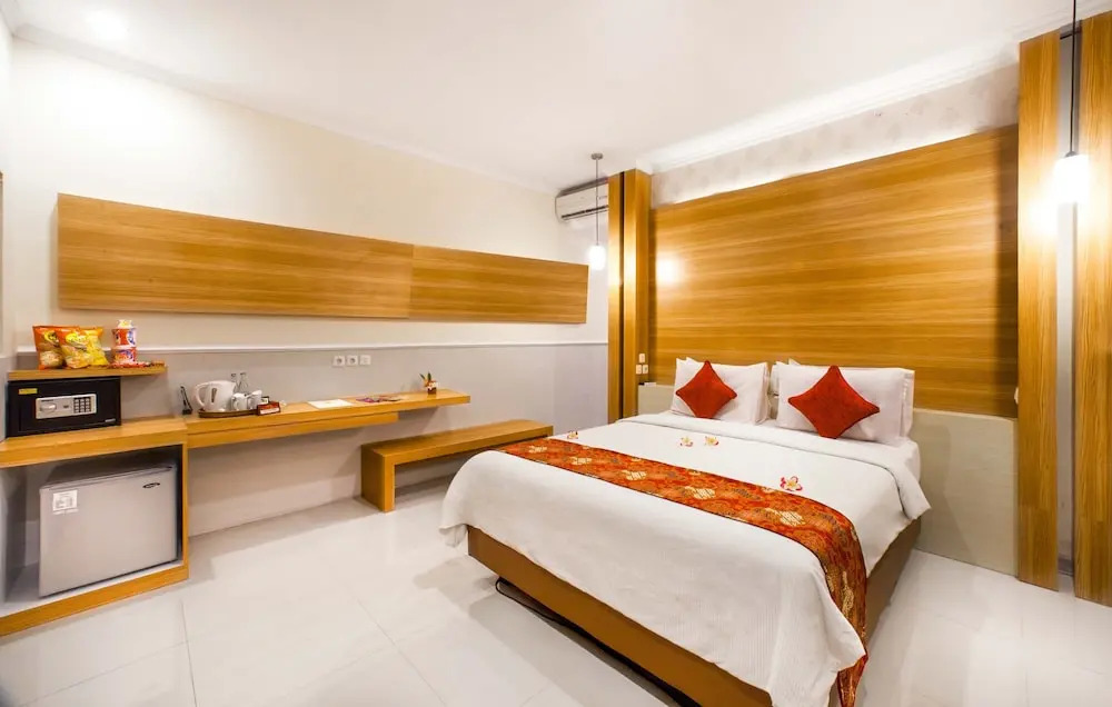 Bali Taman Beach Resort & Spa Lovina