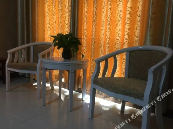 Yuntaishan Yunjie Hotel