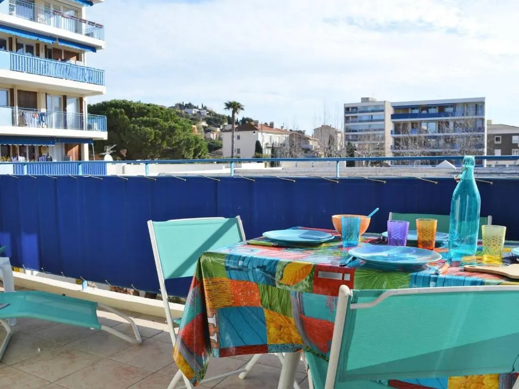 Appartement Le Lavandou, 1 pièce, 3 personnes - FR-1-251-346