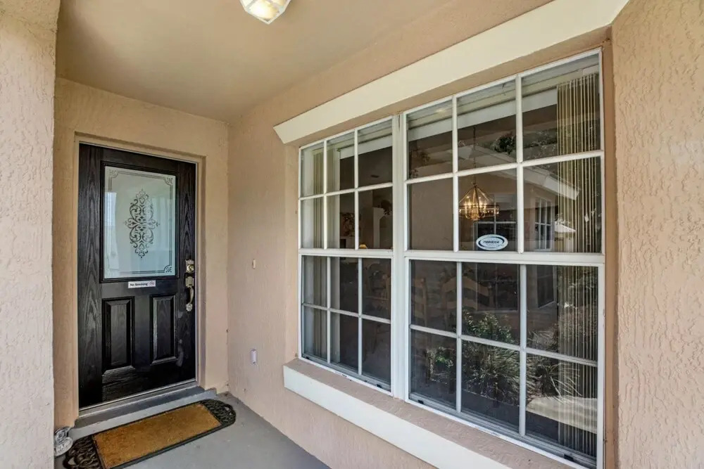 #253-Modern 4 bed home with own private pool close to Disney
