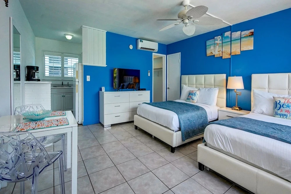 Castle by the Sea Motel
