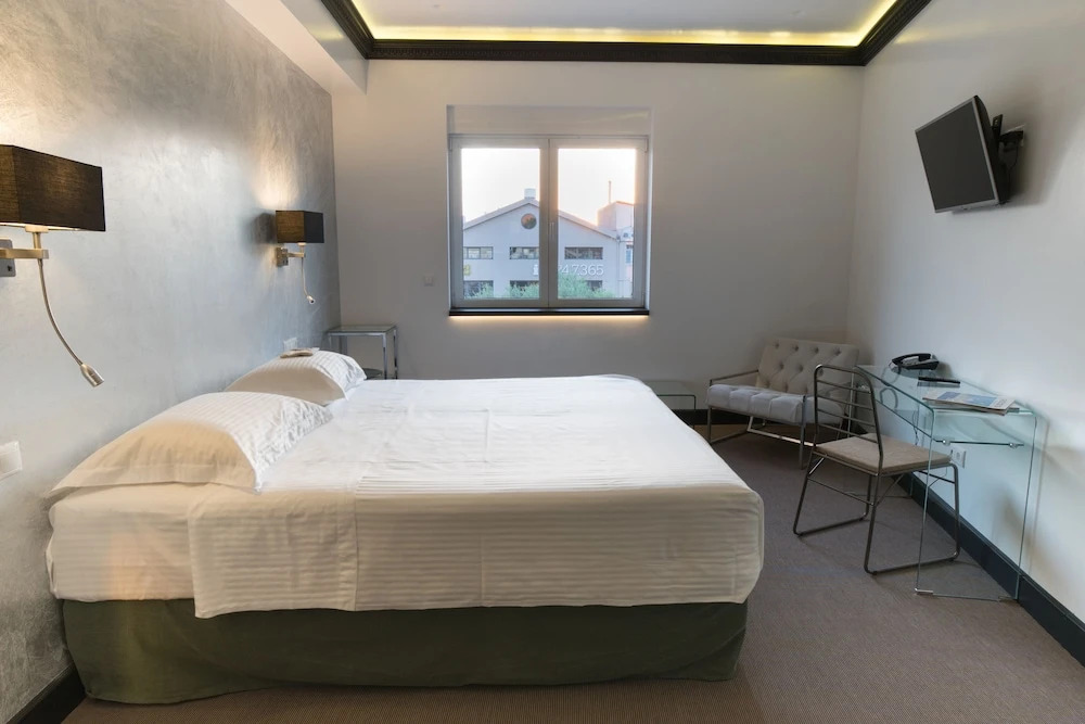 Andromeda Downtown Suites