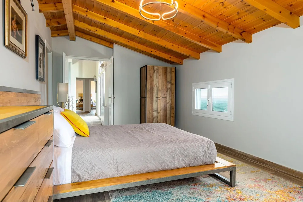 Villa Nirvana