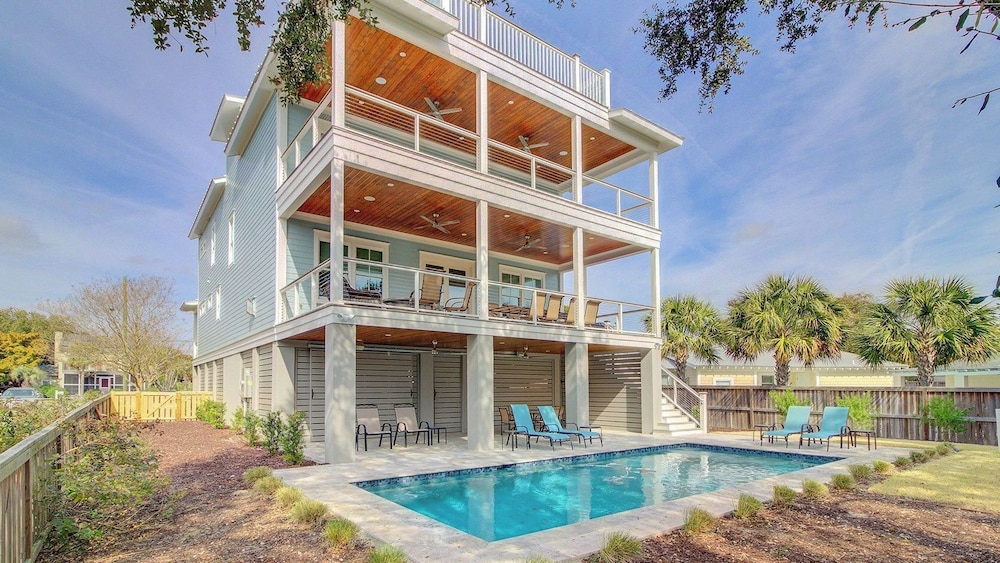 616 Carolina Boulevard by Avantstay Ocean Views From Decks