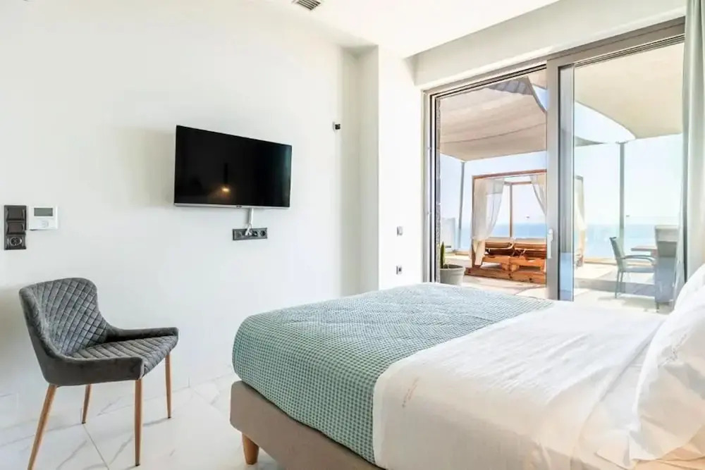 Eros Villa Crete