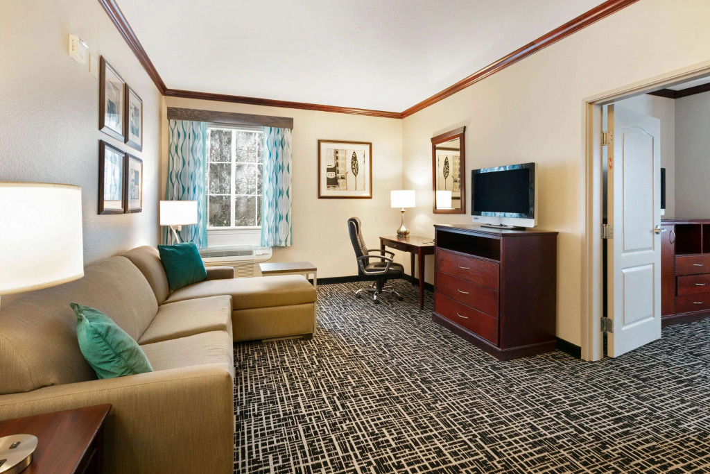 La Quinta Inn & Suites by Wyndham Lindale