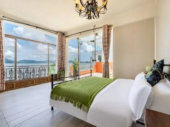 Shenzhen Meishe First-line Seaview Homestay (Jiaochangwei Branch)