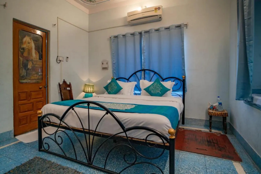 Hotel Ambavgarh Palace