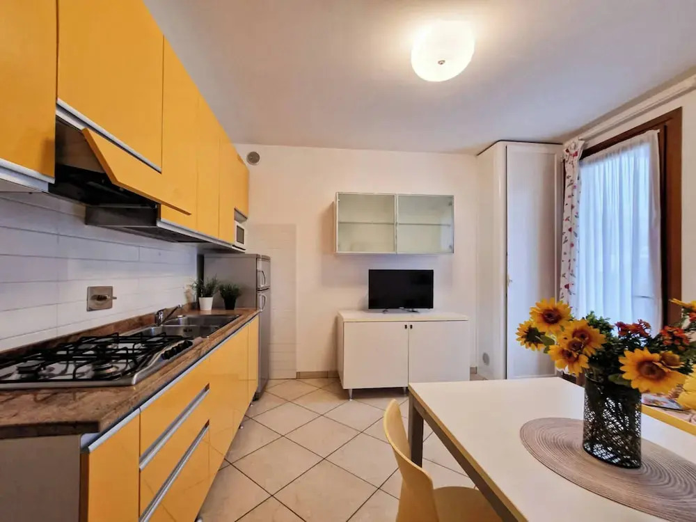 Lovely Holiday Home With Fenced Garden and Pool