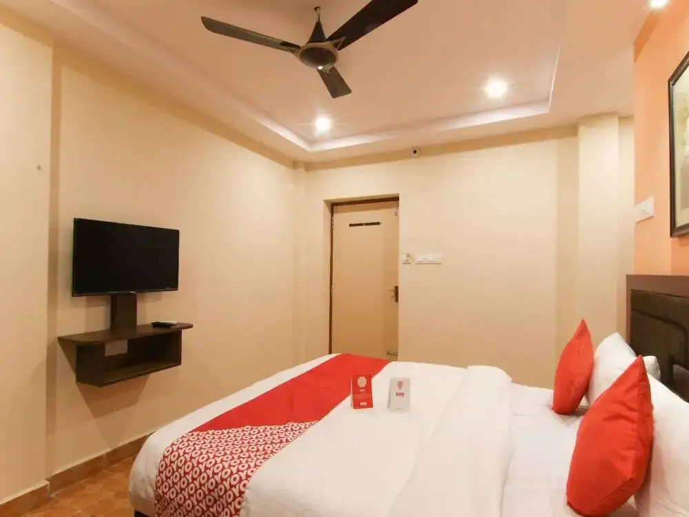 Vamsi Krishna By OYO Rooms
