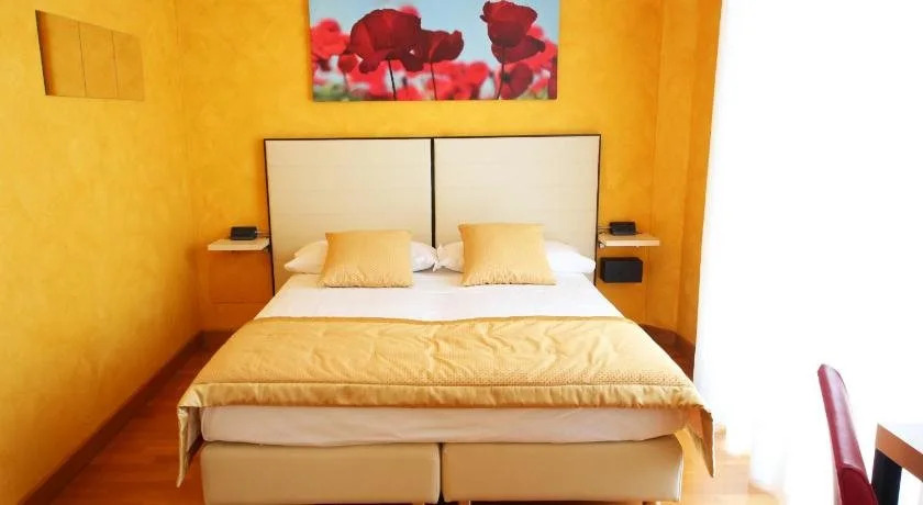 Ruhl Beach Hotel & Suites