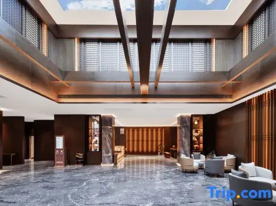 Jinliyuncheng Hotel (Qiankun New Town Shopping Outlet, Hubei Polytechnic Institute)