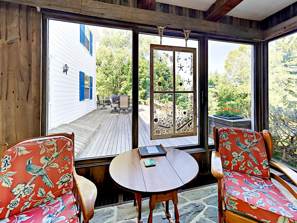 39 Spruce Street Home 5 Bedrooms 3 Bathrooms Home