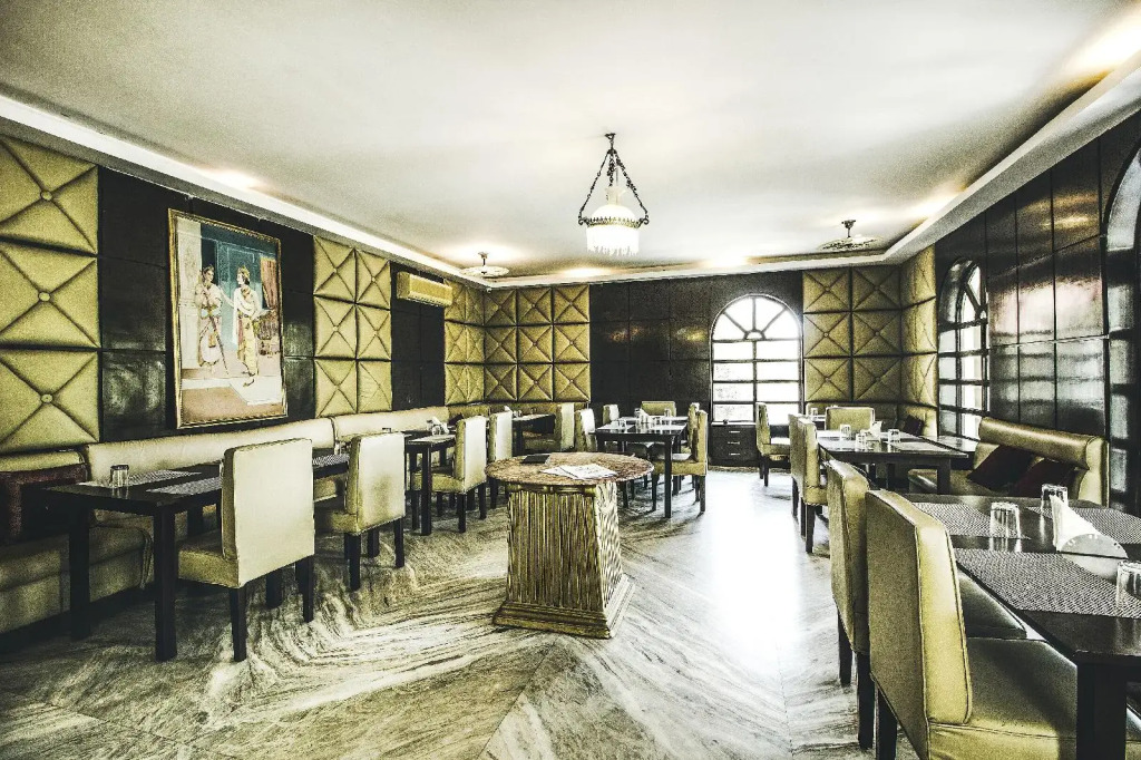 Hotel Sugan Niwas Palace