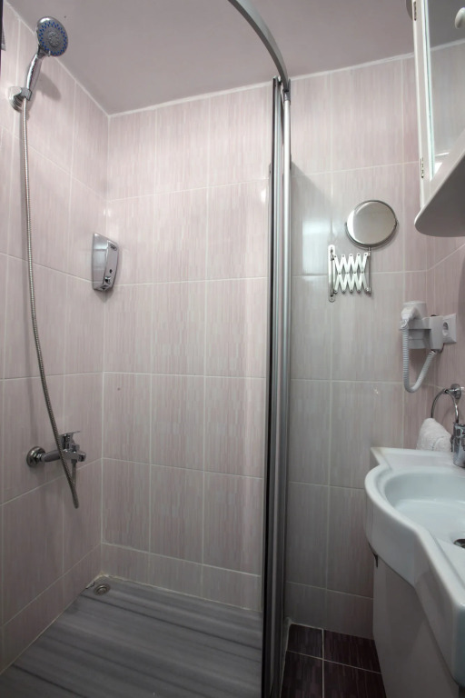 Galata World Hotel
