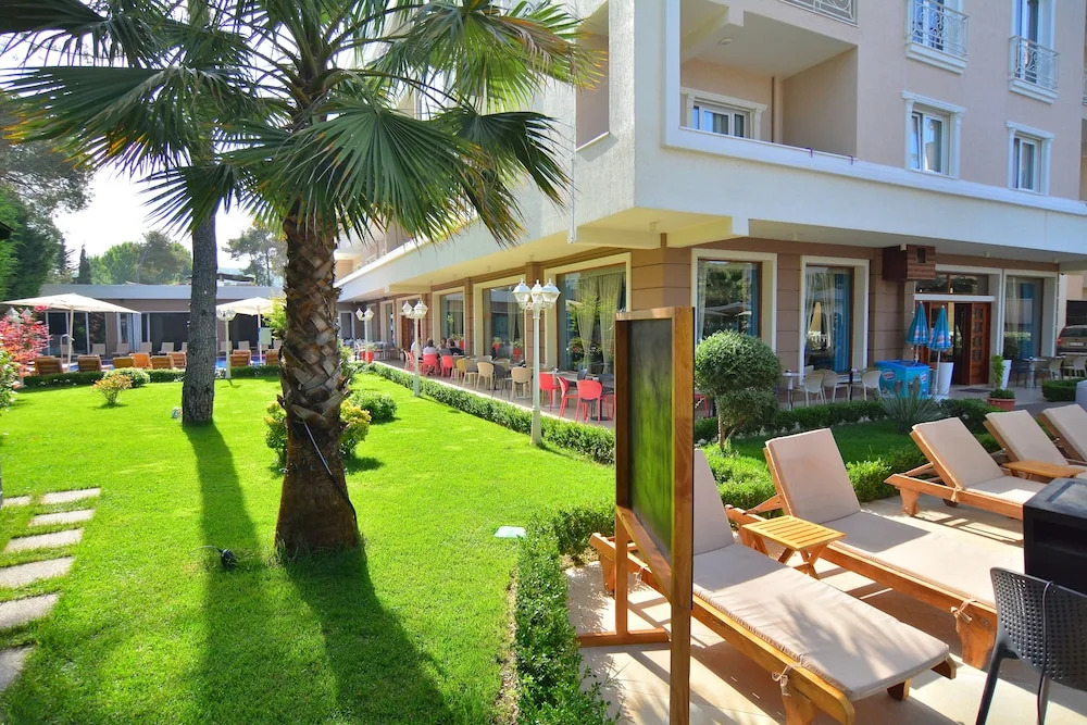 Sandy Beach Resort