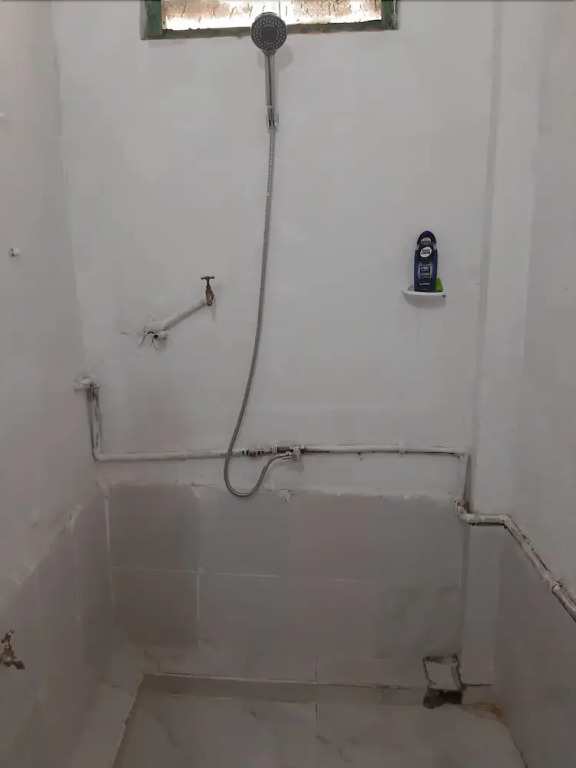 Mamdali Hostel