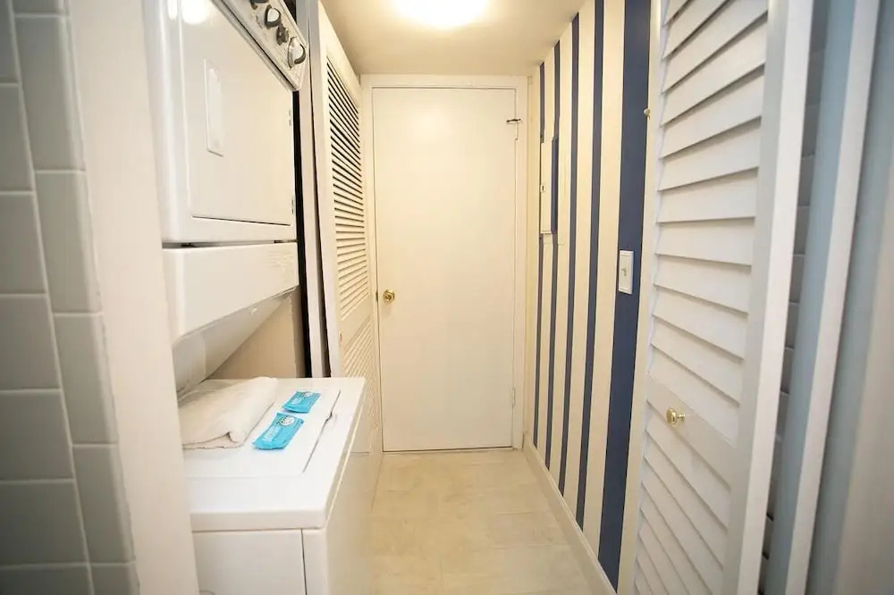 Hibiscus Resort D 2 Bedroom Condo by MCM