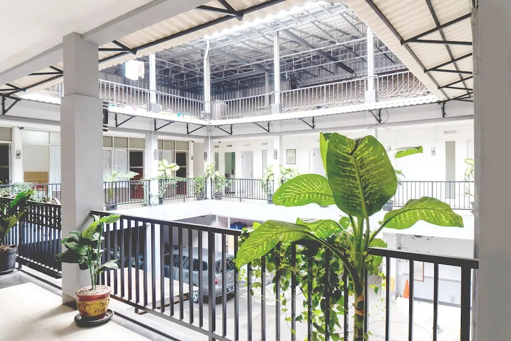Sukaraja Residence By OYO Rooms