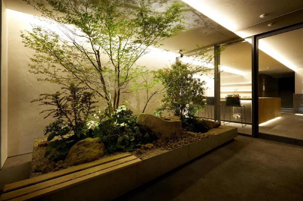 TSUKI Tokyo