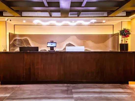 Luxiaolu PLUS Hotel (Xinxiang University Town)