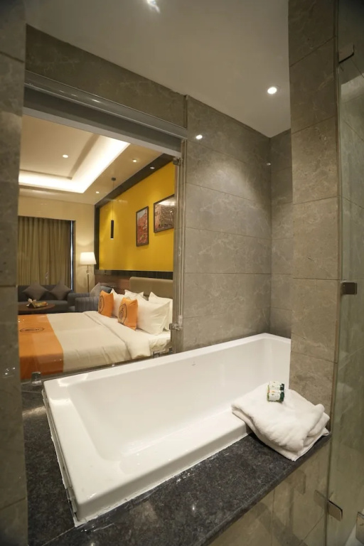 The Murti Hotel and Banquet