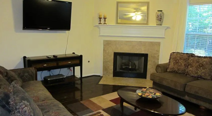 Relaxing 4 Bedroom Home