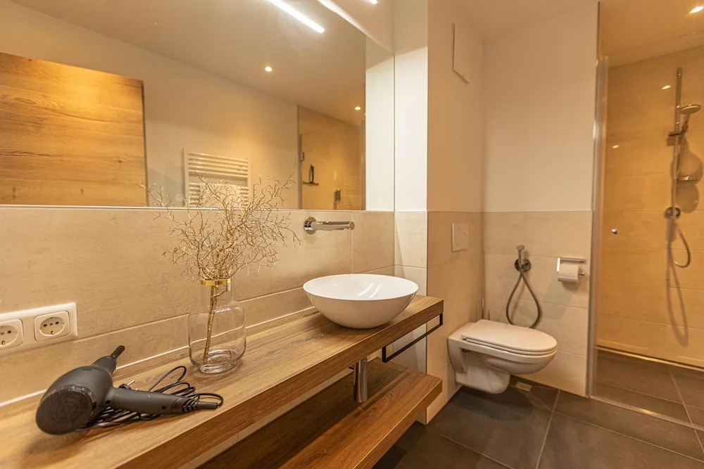 Tevini Boutique Suites - Apartment Earth