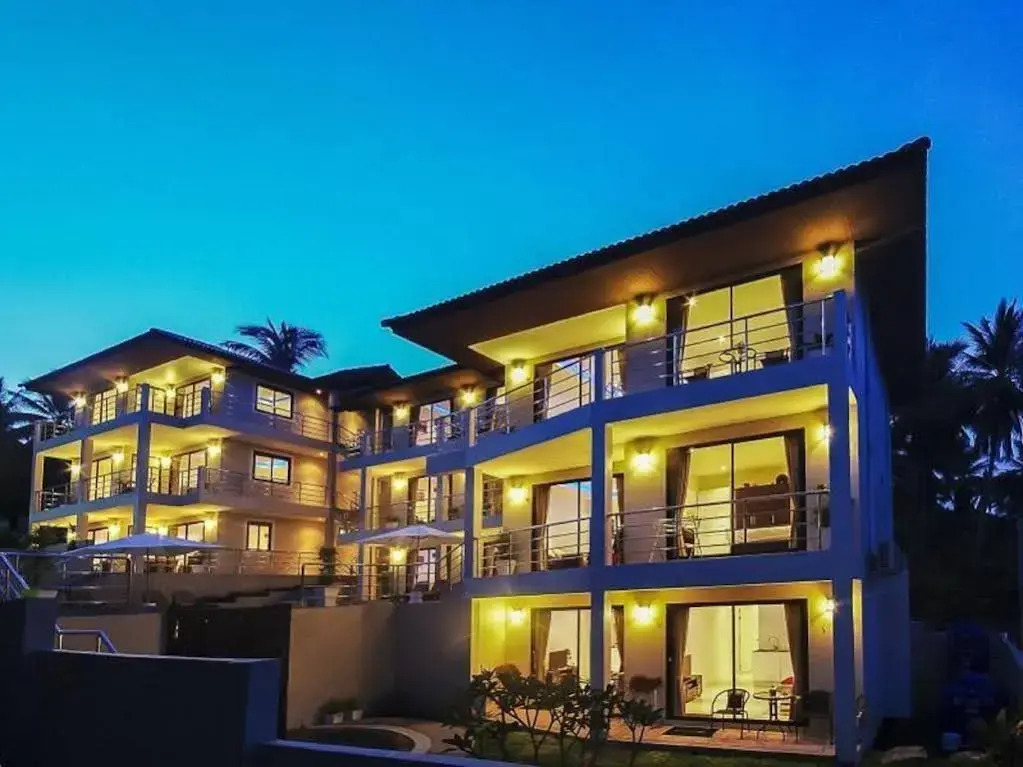 White Pearl Village