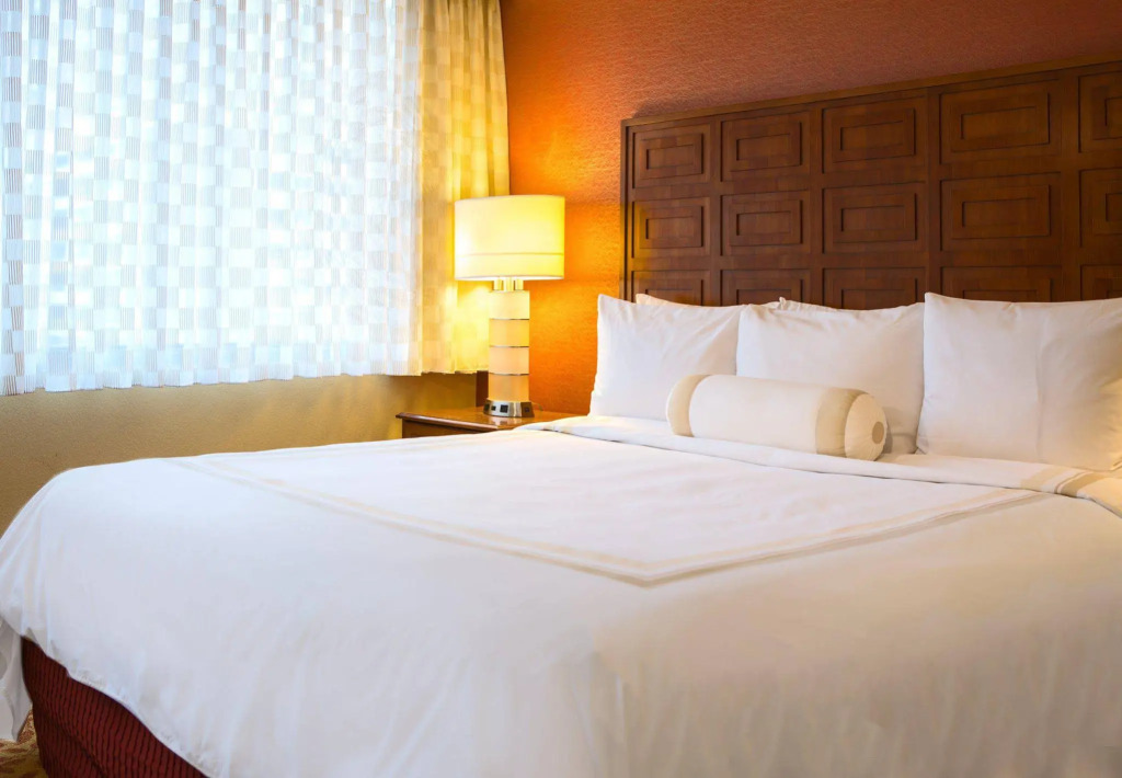Baltimore Marriott Inner Harbor at Camden Yards