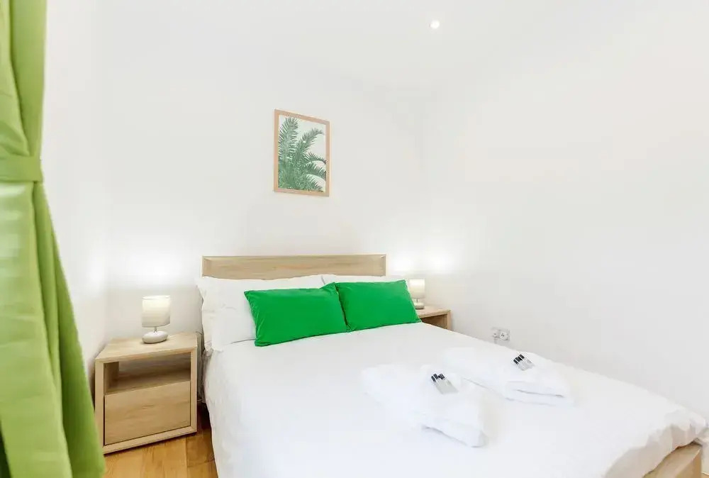 Room in Oxford Street