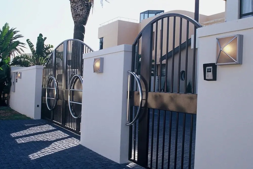 Atlantic Waves Guest House