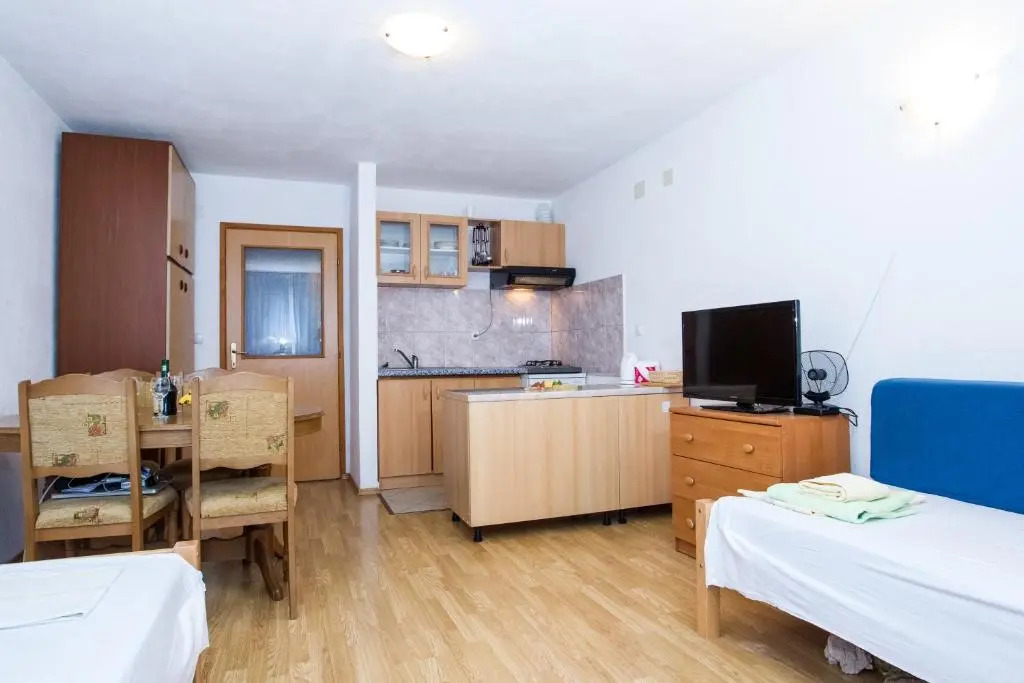 Apartments TORO Pag