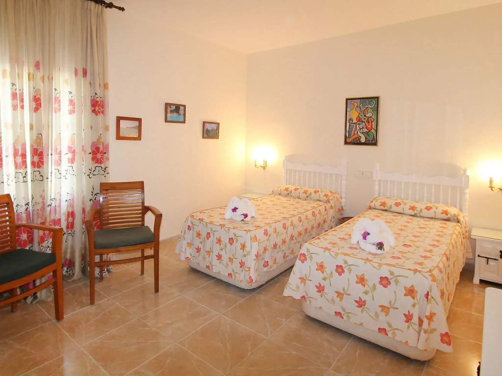 Holiday Home Sandra by Interhome